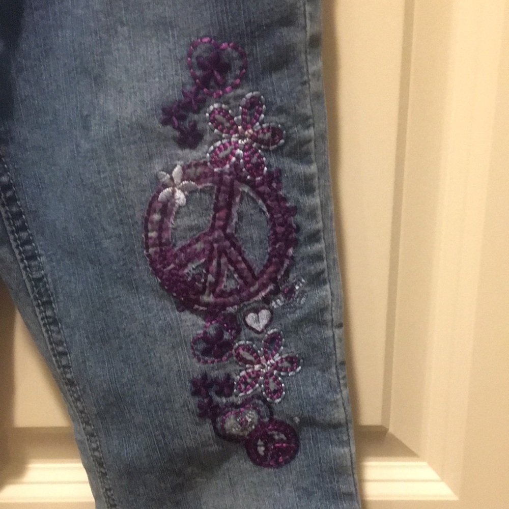 Cherokee girls Embroidered Peace flower heart swiftie denim jeans size 6